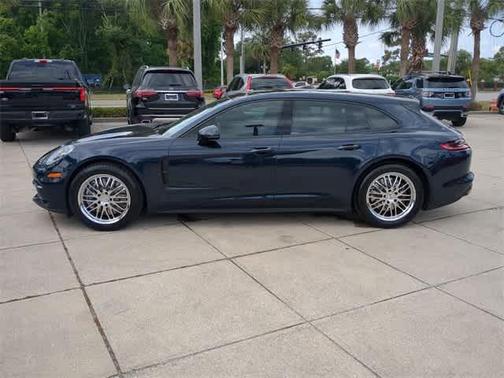 2018 Porsche Panamera Sport Turismo 4