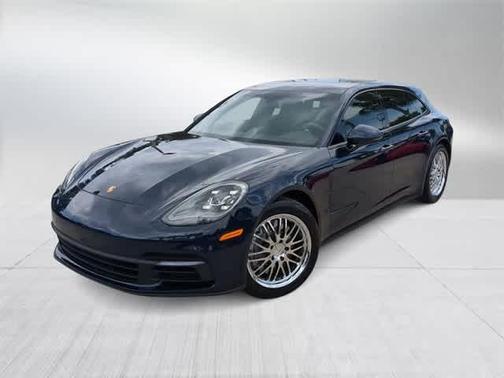 2018 Porsche Panamera Sport Turismo 4