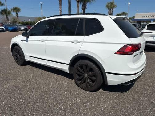 2020 Volkswagen Tiguan 2.0T SE R-Line Black