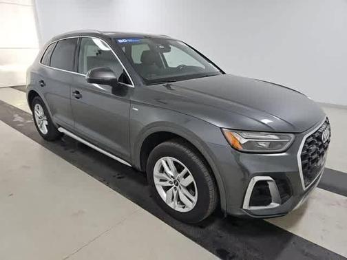 2023 Audi Q5 45 S line quattro Premium