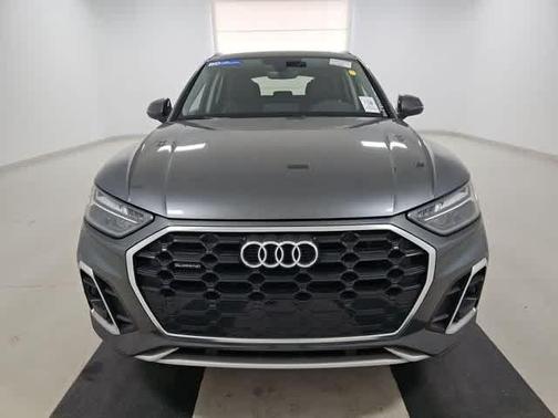 2023 Audi Q5 45 S line quattro Premium