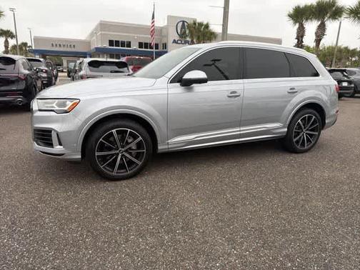 Florett Silver Metallic 2022 Audi Q7 55 Premium Plus