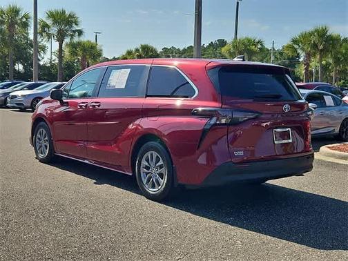 2023 Toyota Sienna