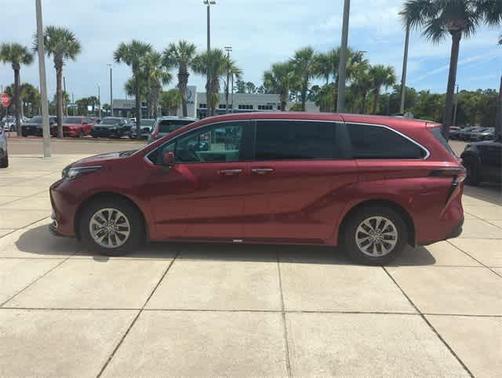 2023 Toyota Sienna