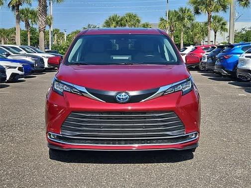 2023 Toyota Sienna