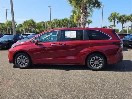 2023 Toyota Sienna