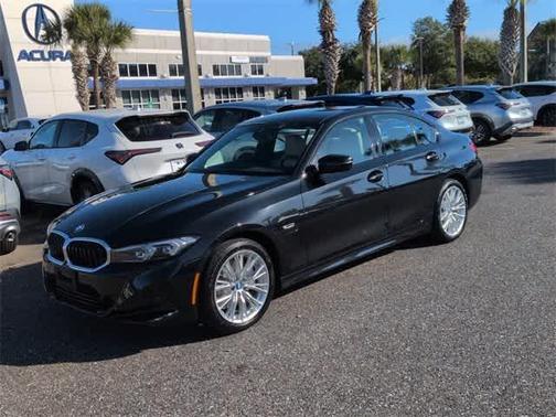2023 BMW 330e xDrive