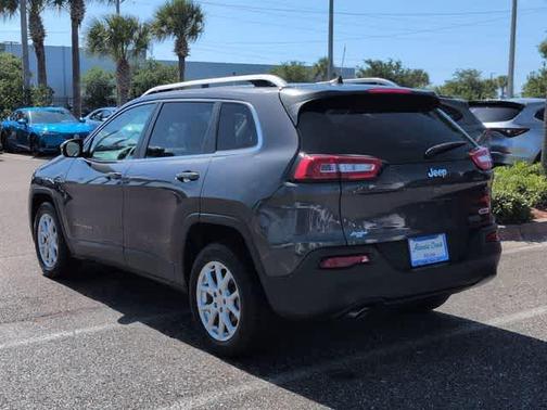 Gray 2016 Jeep Cherokee Latitude