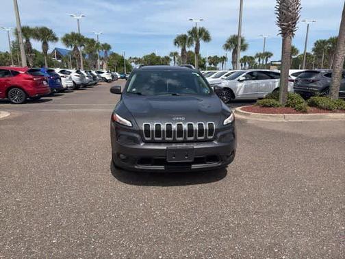 Gray 2016 Jeep Cherokee Latitude