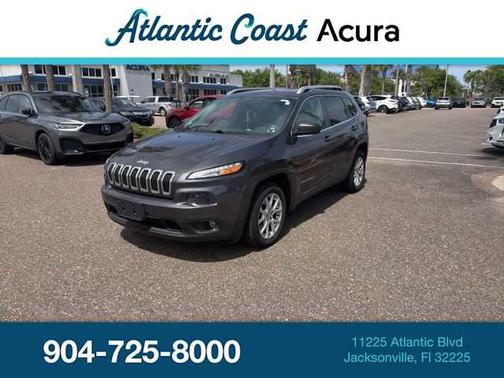 Gray 2016 Jeep Cherokee Latitude