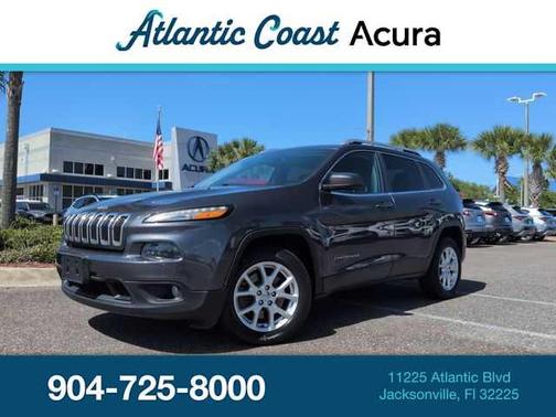 Gray 2016 Jeep Cherokee Latitude