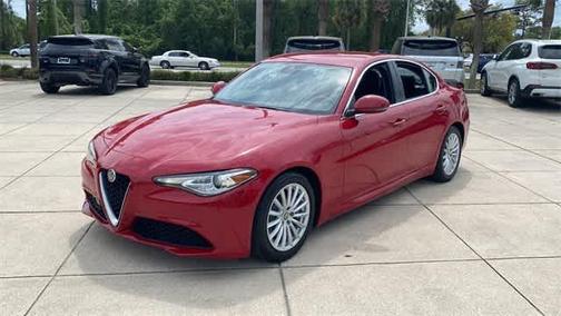 2021 Alfa Romeo Giulia Base