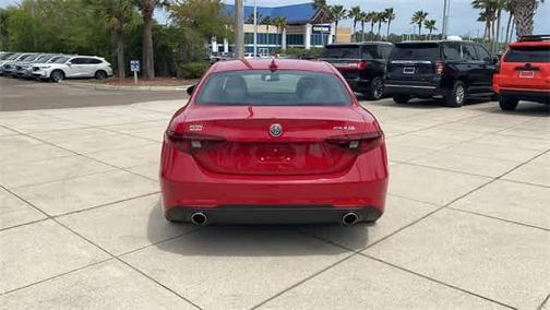 2021 Alfa Romeo Giulia Base