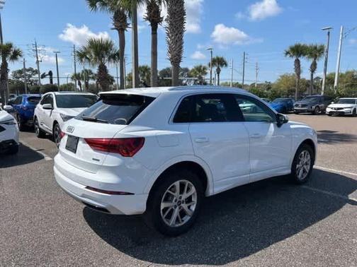 2023 Audi Q3 40 Premium