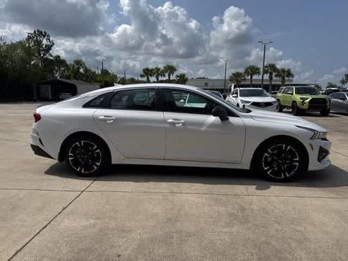 2023 Kia K5 GT-Line