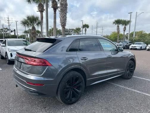 2019 Audi Q8 Premium Plus