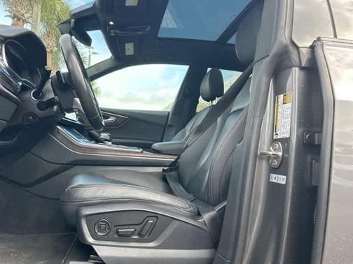 2019 Audi Q8 Premium Plus