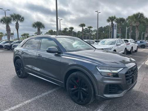 2019 Audi Q8 Premium Plus