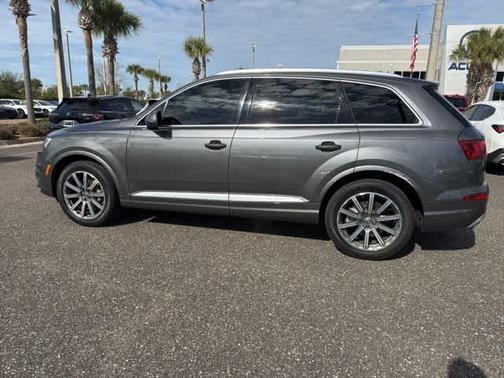 2019 Audi Q7 55 Prestige