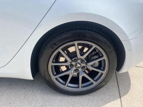 2018 Tesla Model 3 Performance