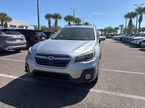 Ice Silver Metallic 2019 Subaru Outback 2.5i Limited