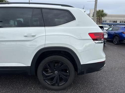 2022 Volkswagen Atlas 2.0T SE w/Technology