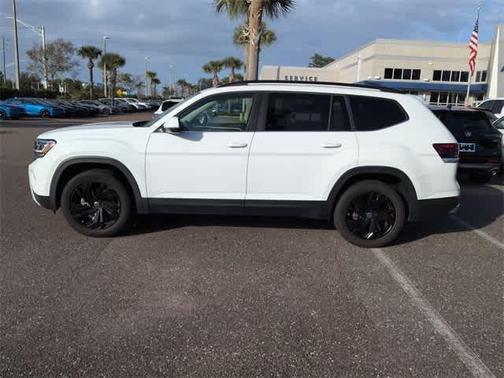2022 Volkswagen Atlas 2.0T SE w/Technology