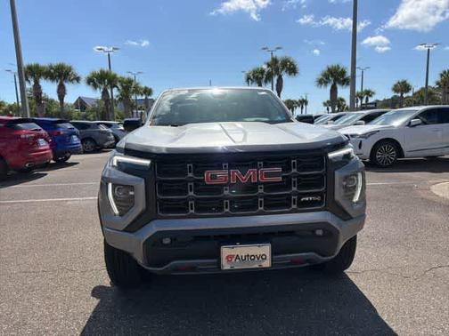 Sterling 2023 GMC Canyon AT4