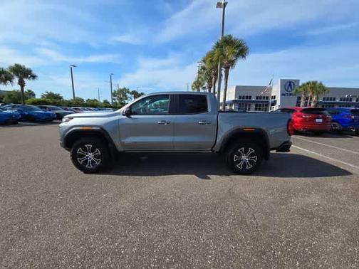 Sterling 2023 GMC Canyon AT4