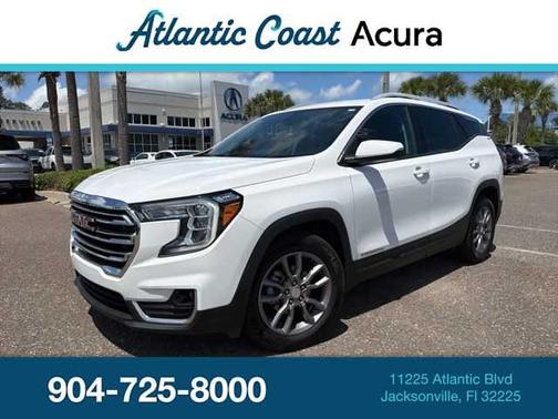 White 2023 GMC Terrain SLT