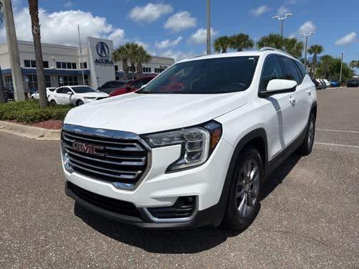 White 2023 GMC Terrain SLT