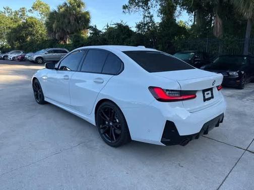 2024 BMW 330 i