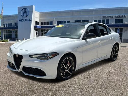 2023 Alfa Romeo Giulia Veloce
