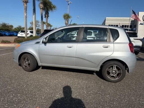 2011 Chevrolet Aveo 5 LT