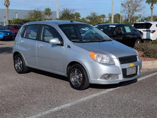 2011 Chevrolet Aveo 5 LT