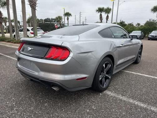 2022 Ford Mustang EcoBoost