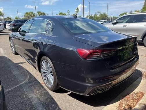 2022 Maserati Quattroporte Modena