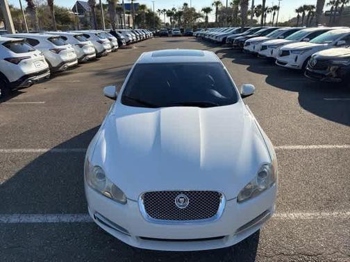 2010 Jaguar XF Luxury