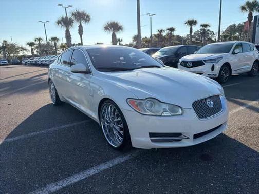 2010 Jaguar XF Luxury