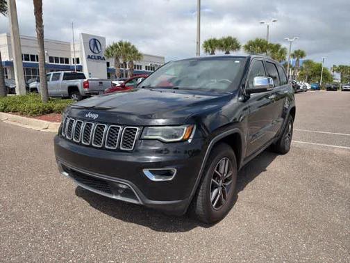 Black 2017 Jeep Grand Cherokee Limited