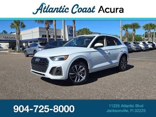 Glacier White Metallic 2022 Audi Q5 45 S line quattro Premium
