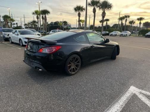 2011 Hyundai Genesis Coupe 3.8 Track
