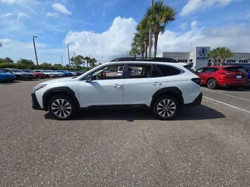 Crystal White Pearl 2024 Subaru Outback Limited