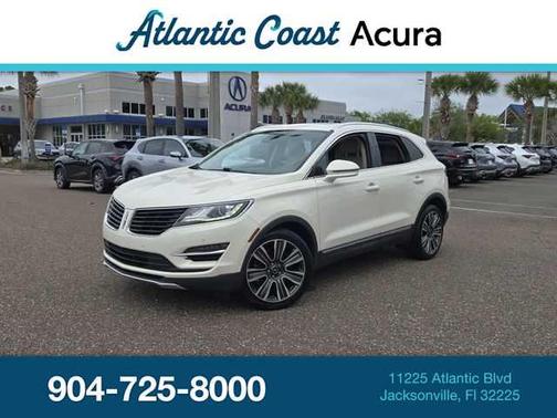 White 2016 Lincoln MKC Black Label