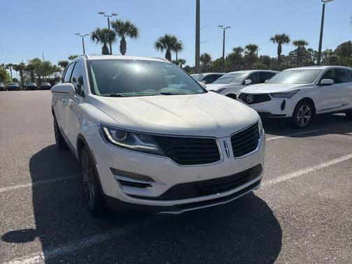 White 2016 Lincoln MKC Black Label