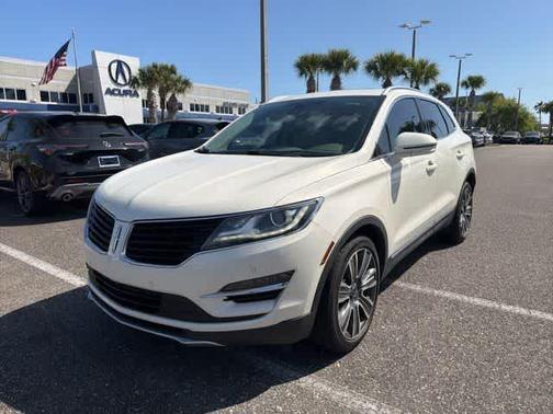 White 2016 Lincoln MKC Black Label