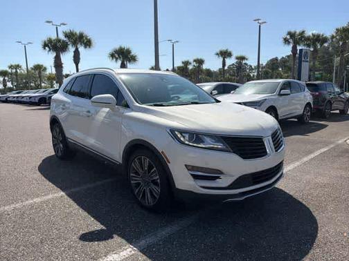 White 2016 Lincoln MKC Black Label