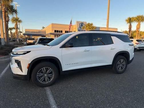 2024 Chevrolet Traverse LT