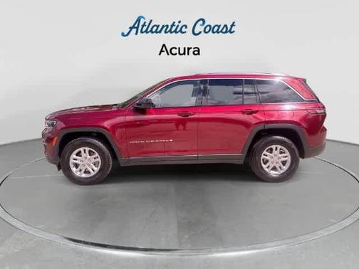 Red 2023 Jeep Grand Cherokee Laredo