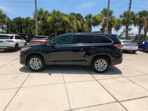 2016 Toyota Highlander LE